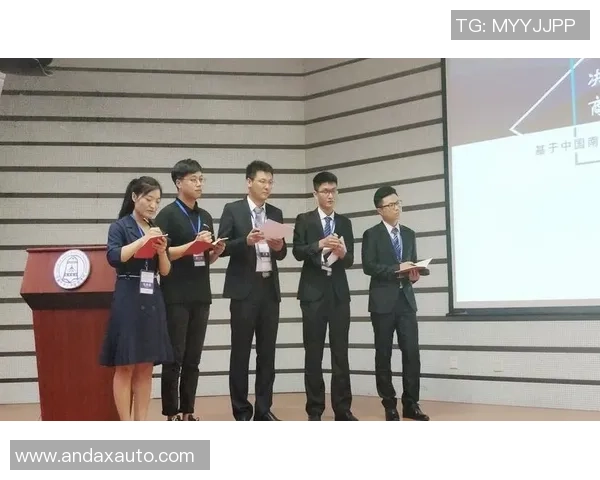 深圳羽毛球队在世界杯预选赛中的团队协作表现分析与点评